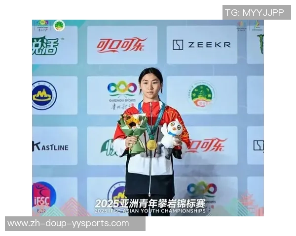 无数次跌倒后滑上亚洲之巅！11岁“小孩姐”自由式轮滑夺双金